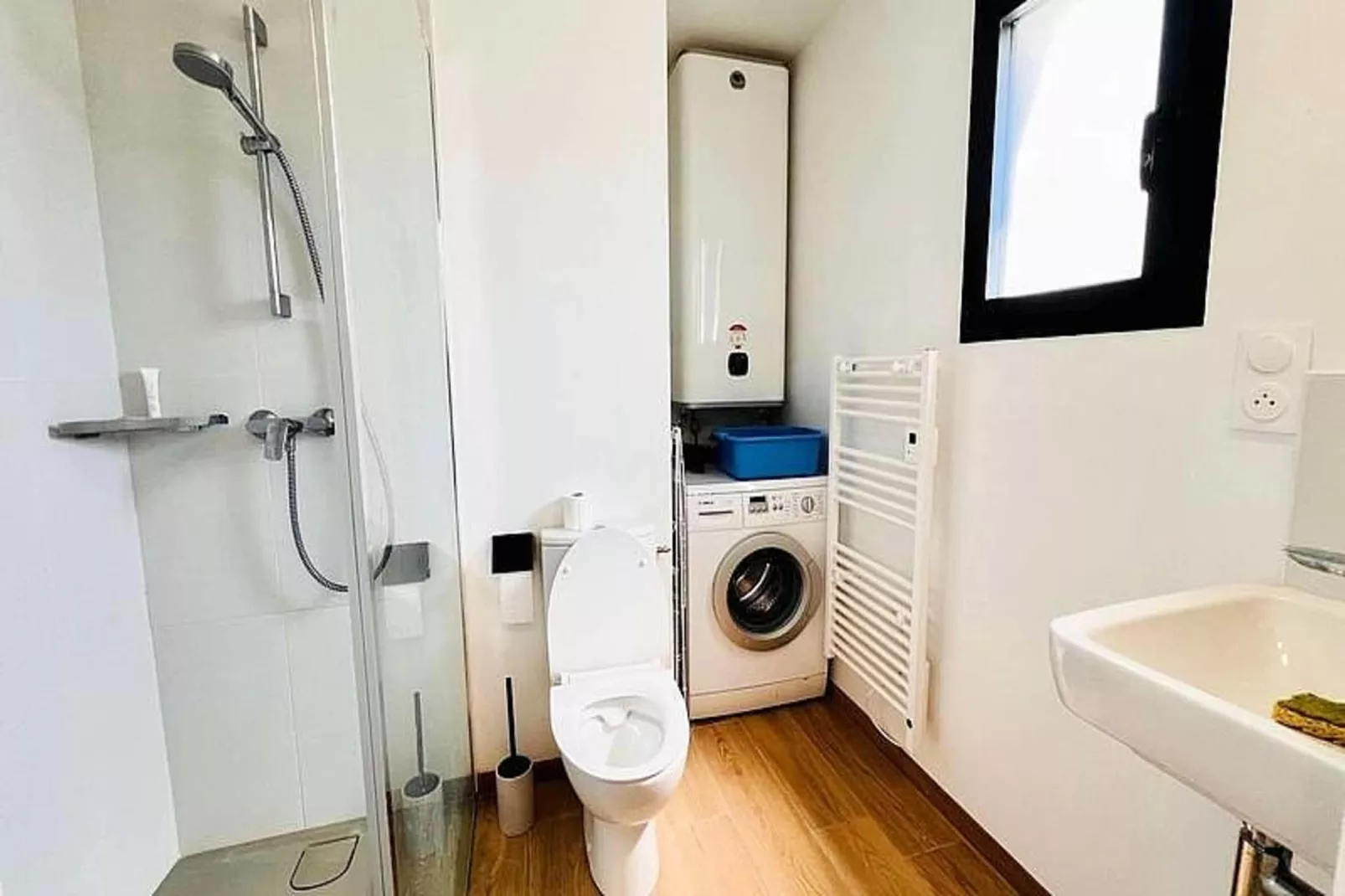 Résidence 20 Boulevard Anatole France-Badkamer