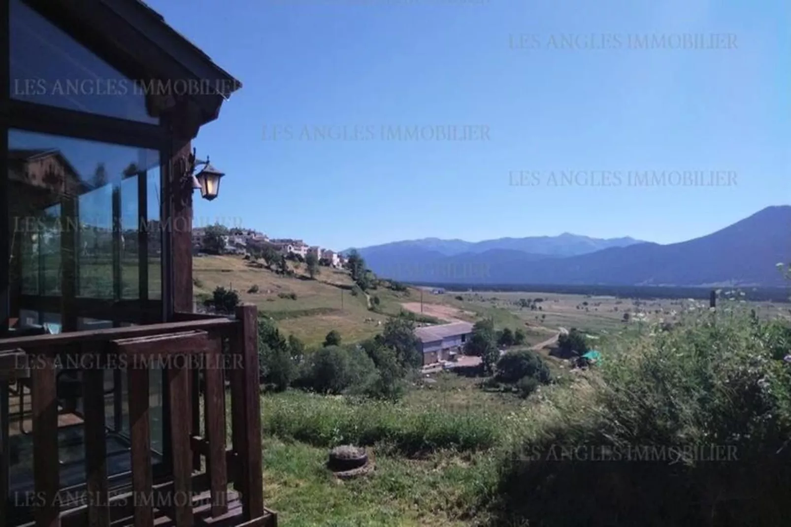 Résidence 82-les Angles-Uitzicht zomer