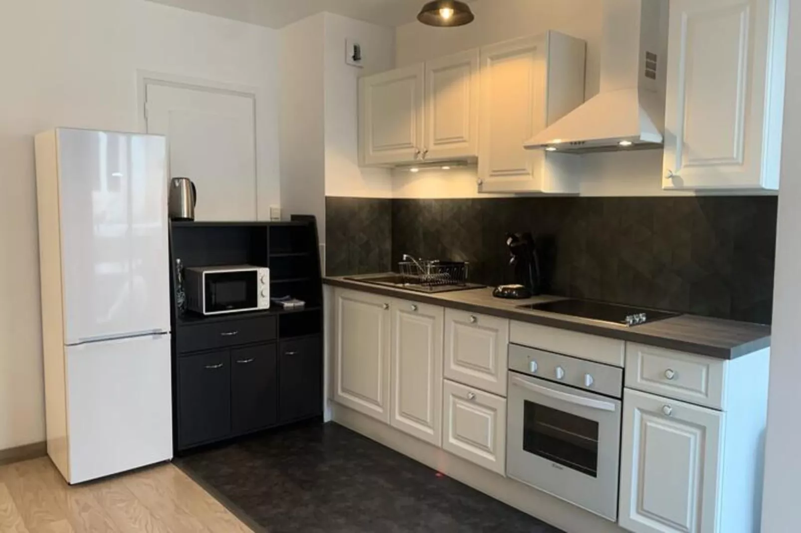 Résidence Le Chateau Durieux 1-Keuken