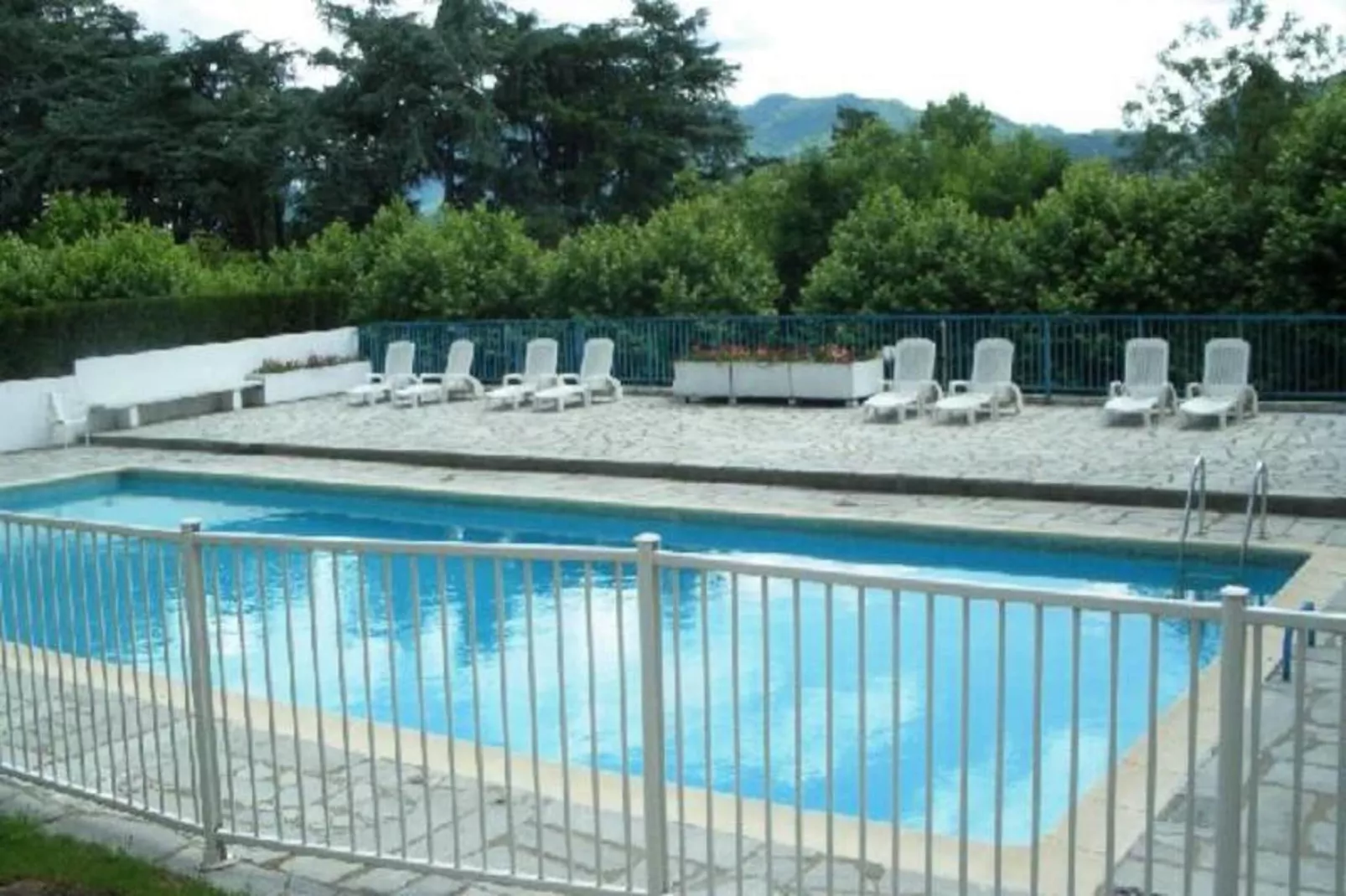 Residence Albion-Zwembad