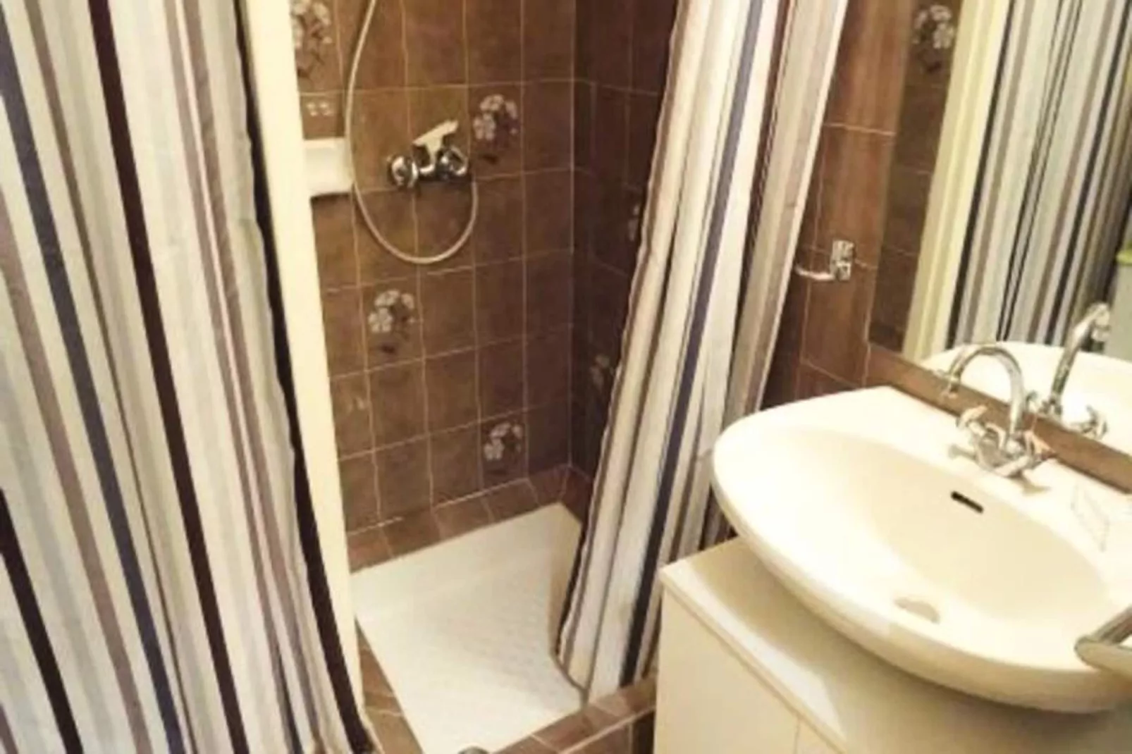 Résidence Le Chateau Durieux 4-Badkamer