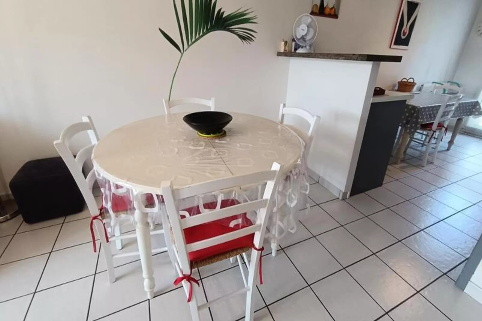 Résidence La Cerisaie-Eetkamer