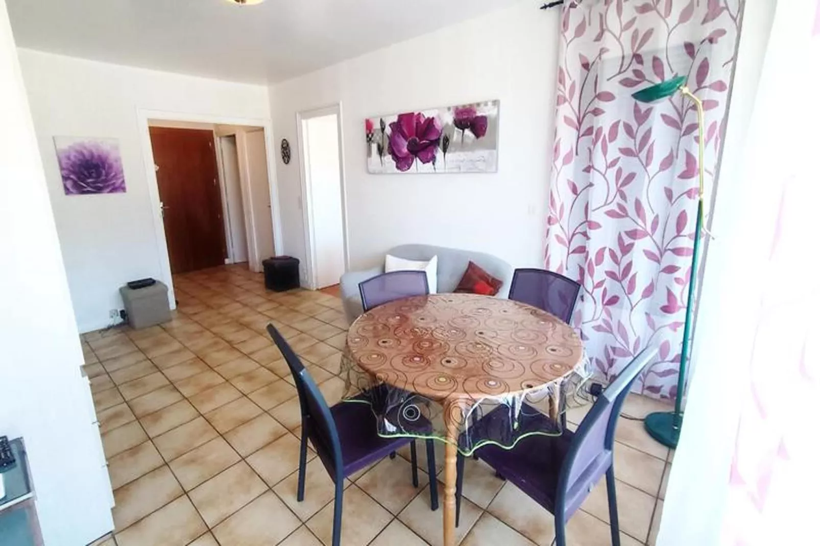 Résidence Montcalm C-Eetkamer