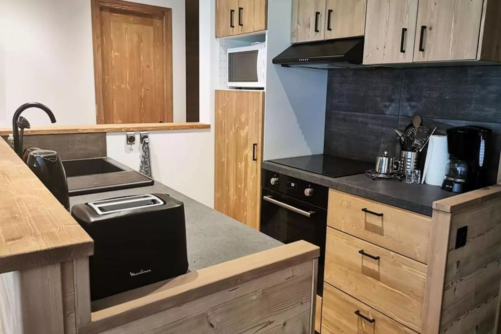 Résidence Souche-Keuken