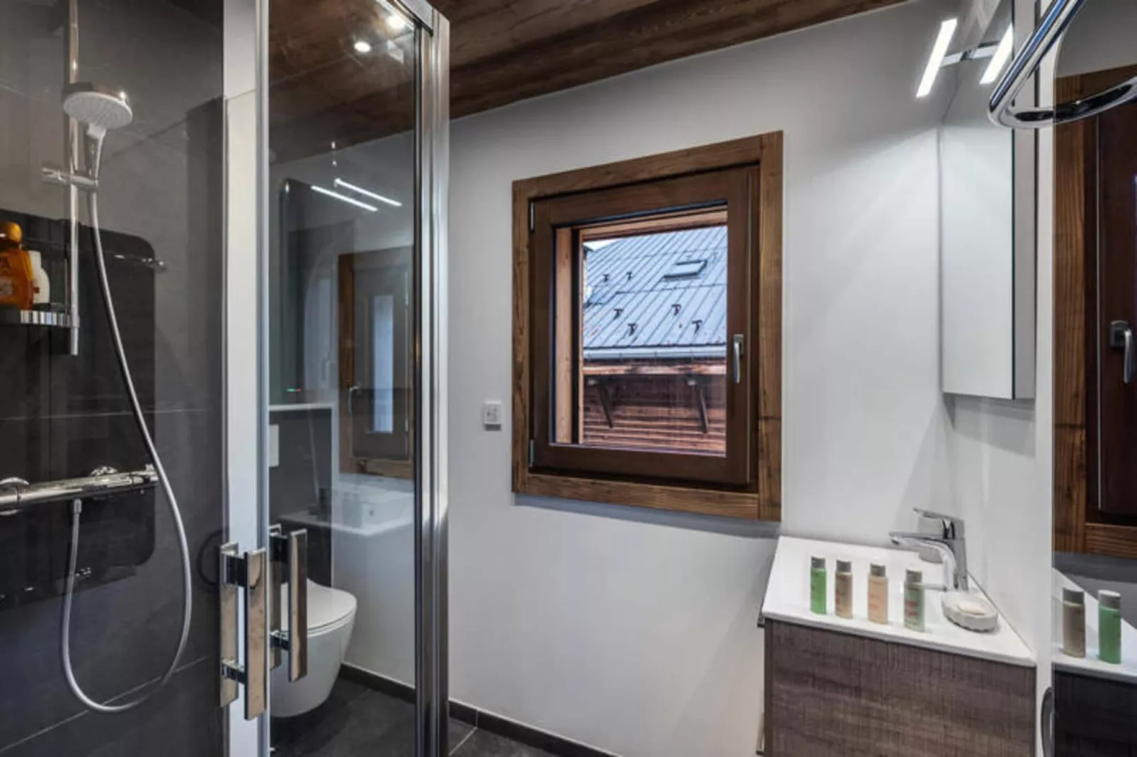 Résidence Claire De Lune 2-Badkamer