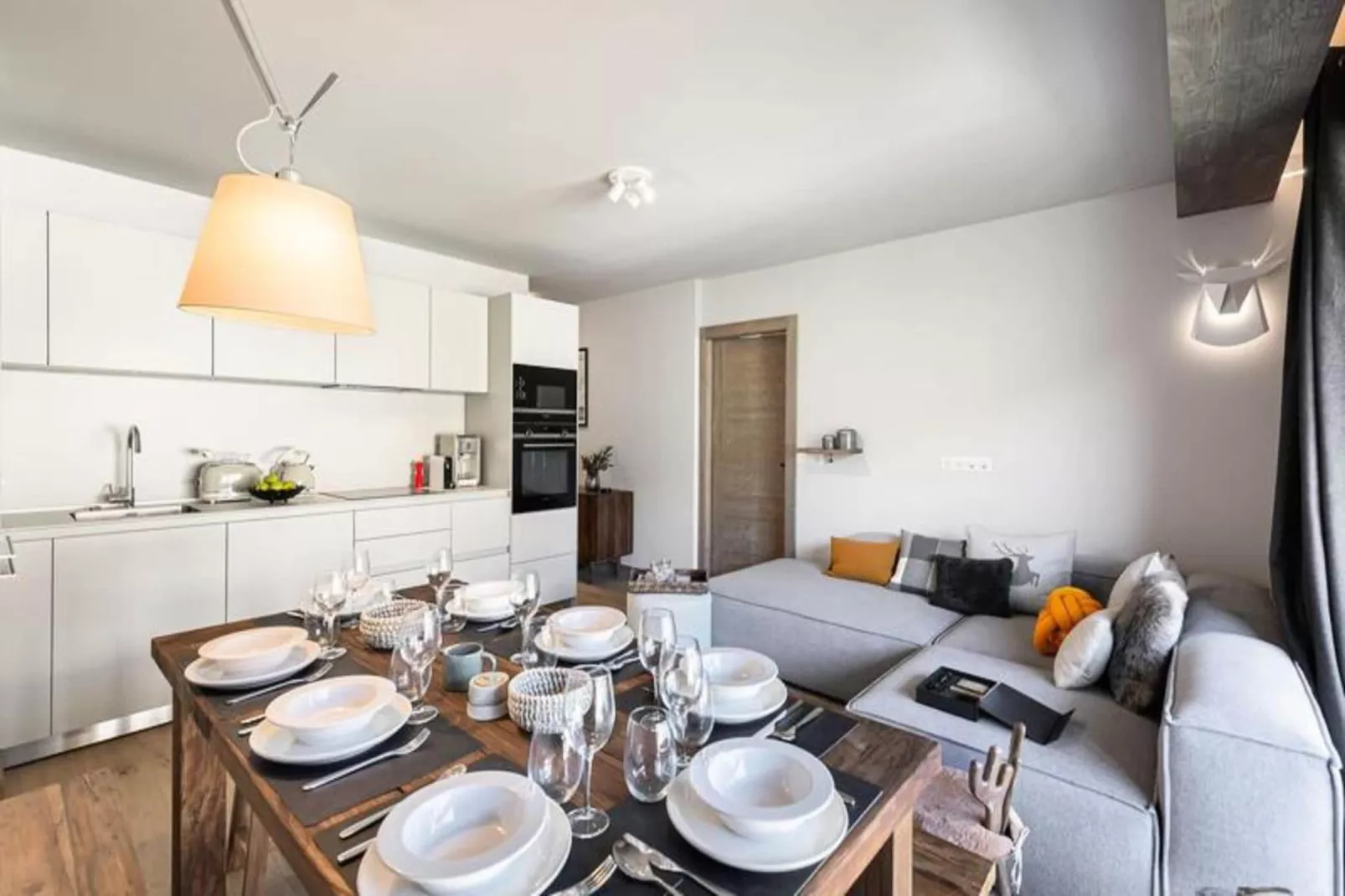 Résidence Stallion B-Buitenkant zomer