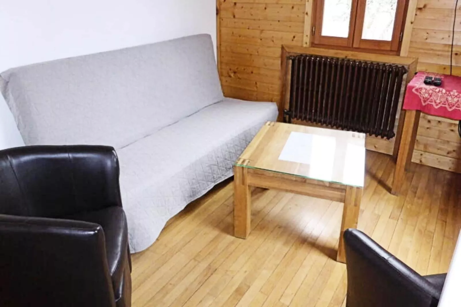 Chalet Pylone-Buitenkant zomer