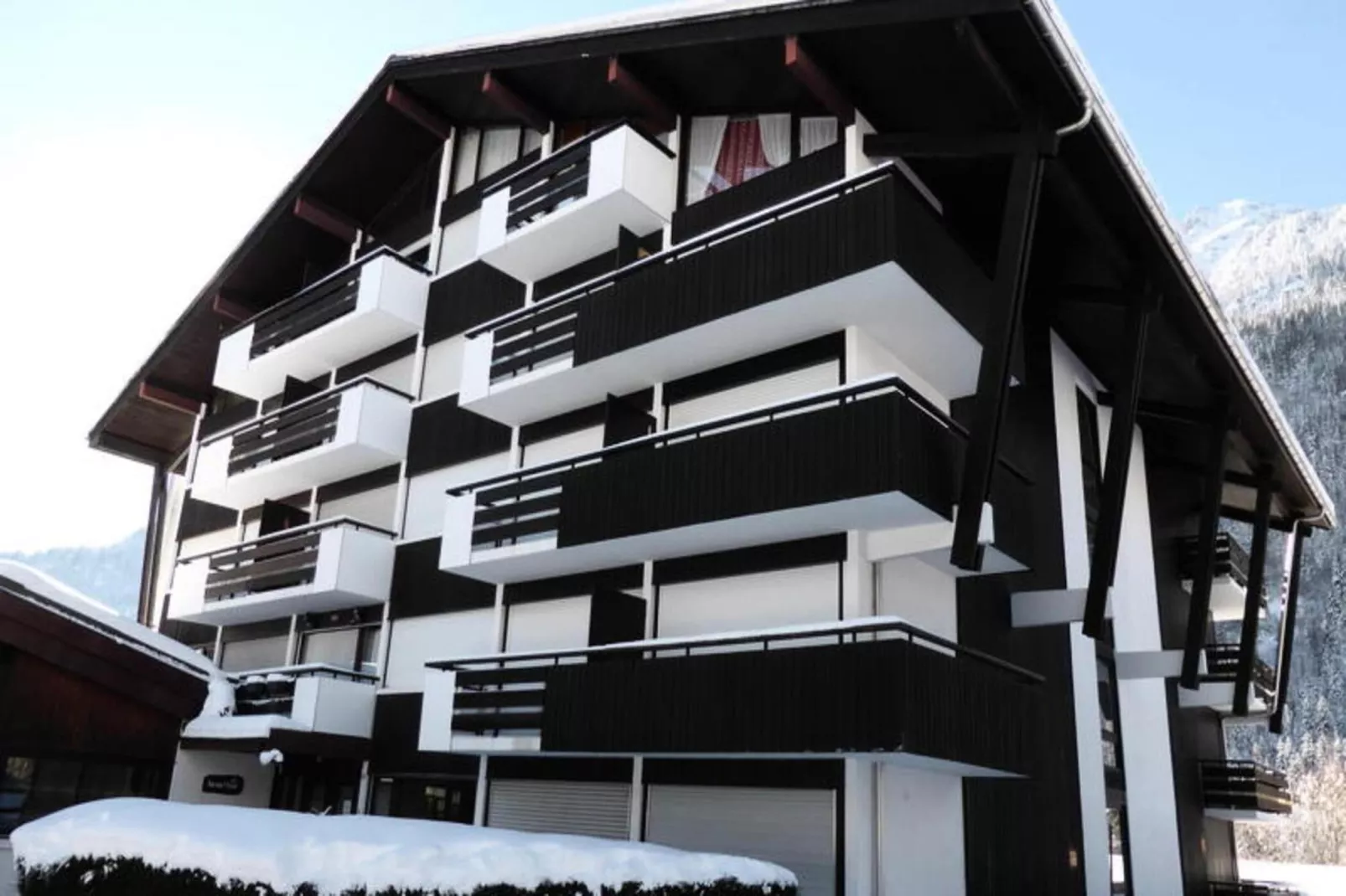 Résidence Bel'aval-Buitenkant zomer