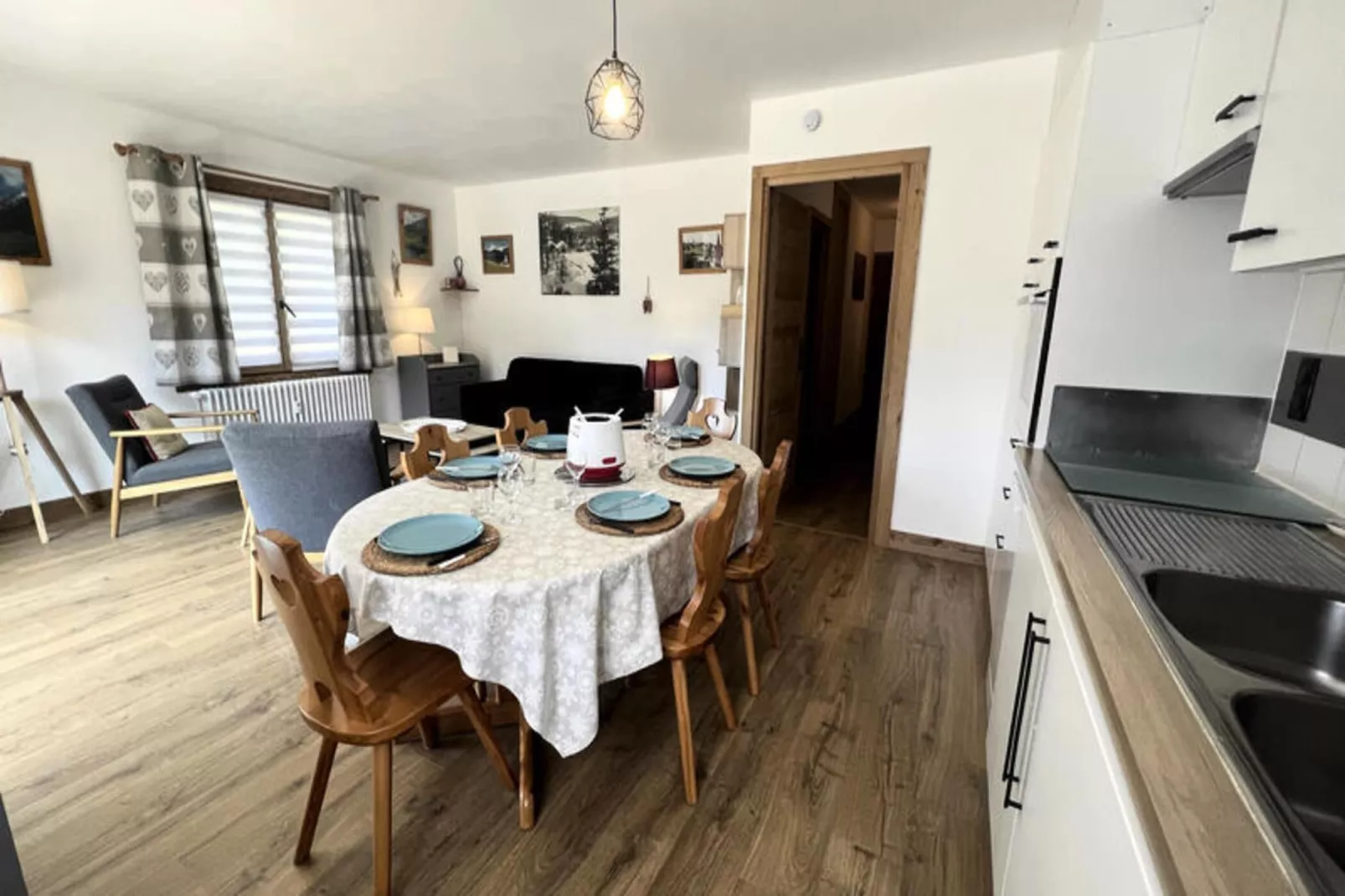 Appartements à La Clusaz-Eetkamer