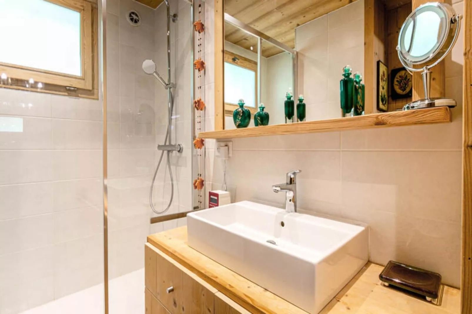 Résidence La Berraz-Badkamer