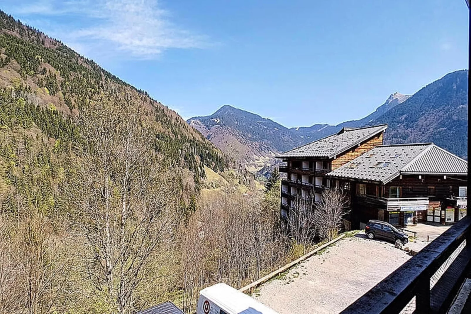 Appartements à Saint Jean d'Aulps-Uitzicht zomer