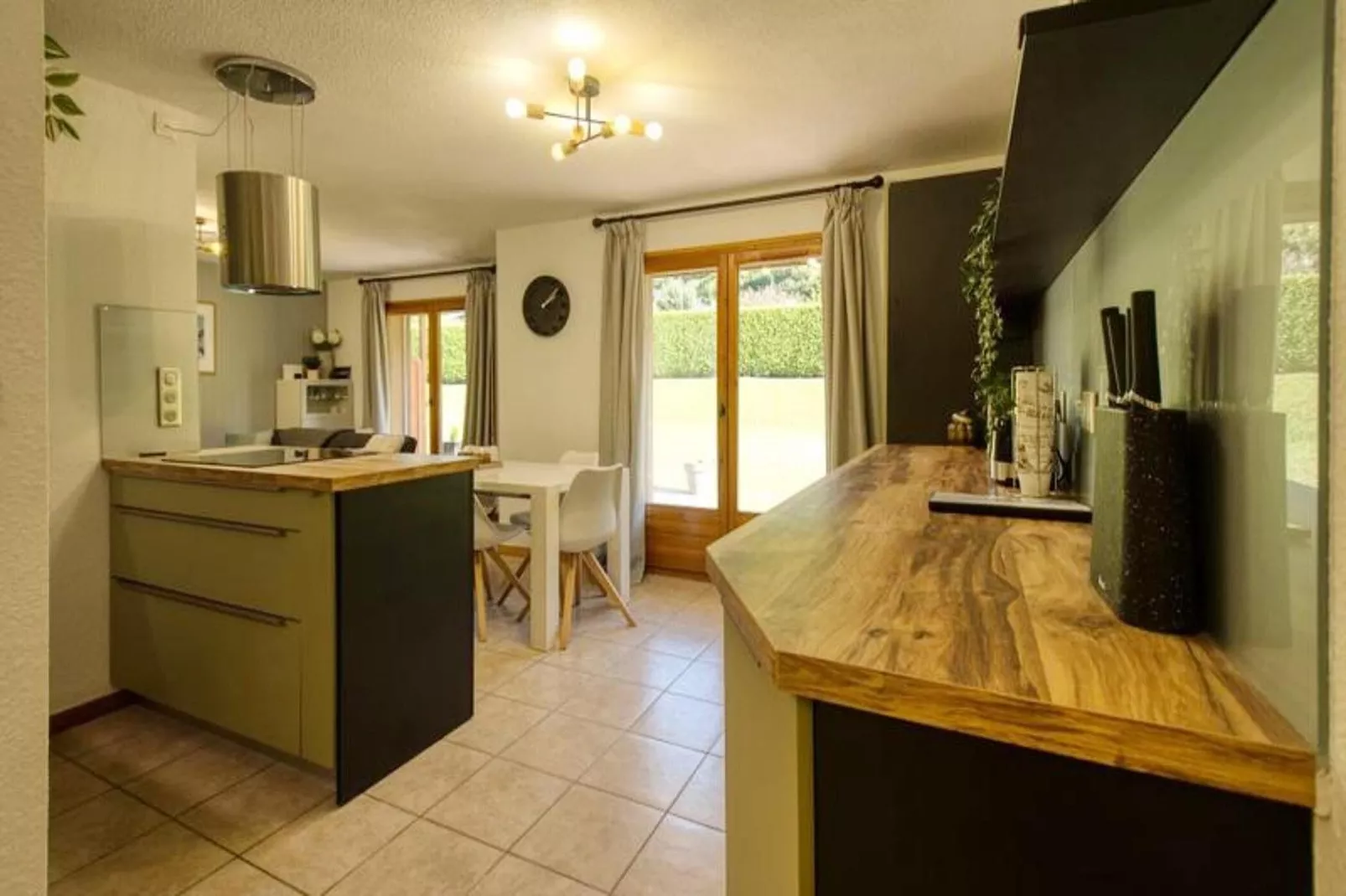 Residence Des Neiges Bat C-Overloop