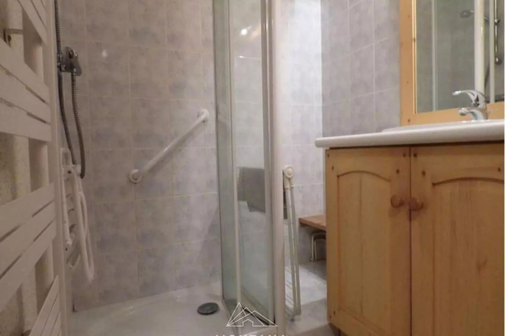 Résidence Alpina C-Badkamer