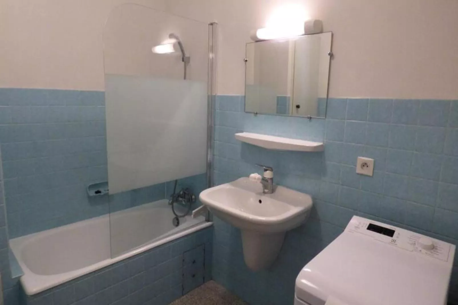 Résidence Danay-Badkamer