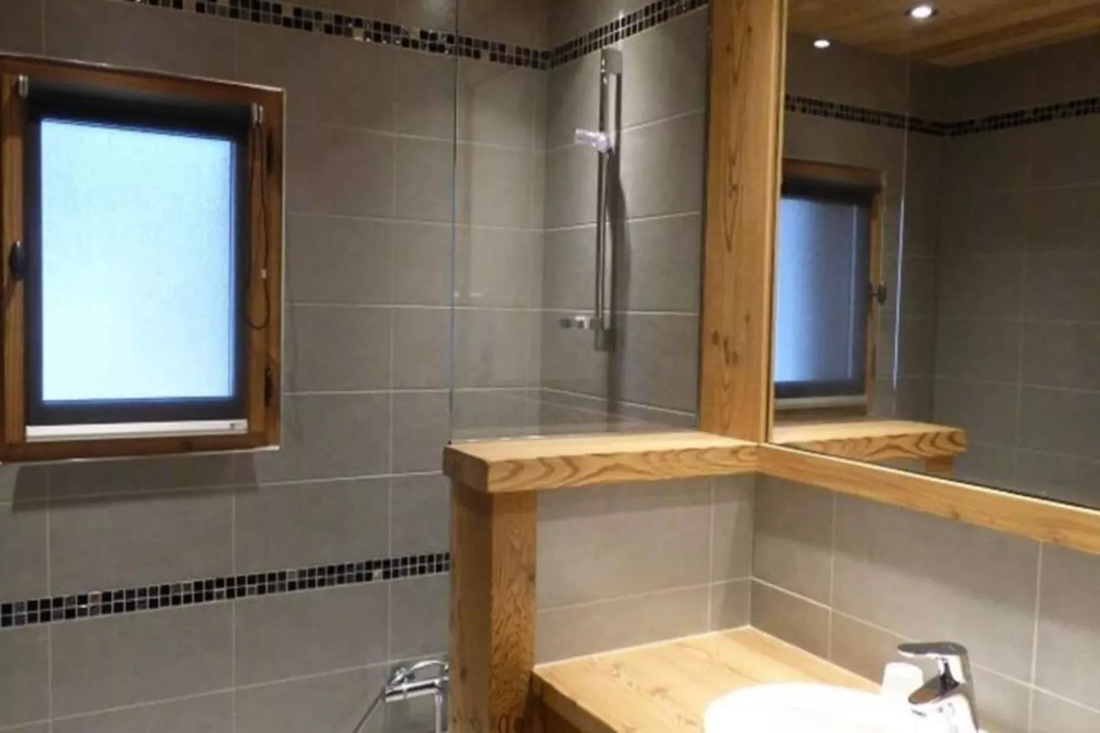 Chalet Rayjeanne-Buitenkant zomer