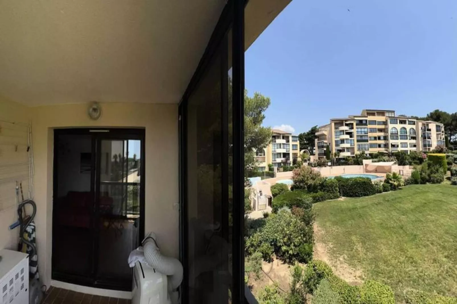 Résidence Jardins D Azur B-Buitenkant zomer