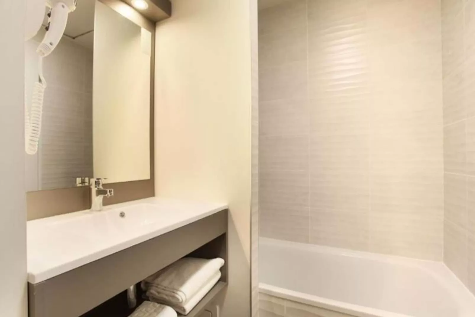 Résidence Odalys Prestige Les Canissons-Image-tags.