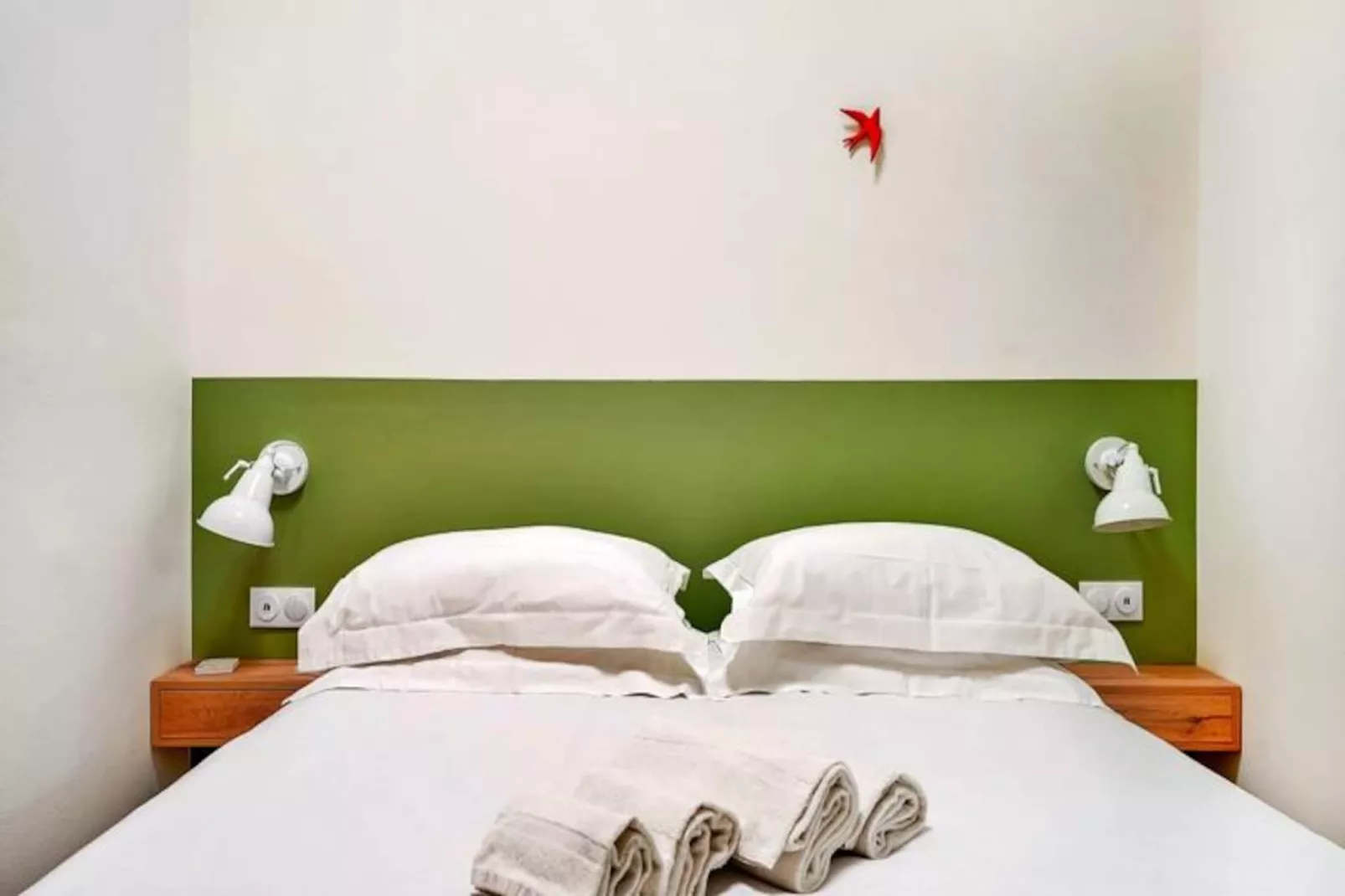 Appartement L&rsquo;hirondelle | Les Nids De La Diane-Image-tags.