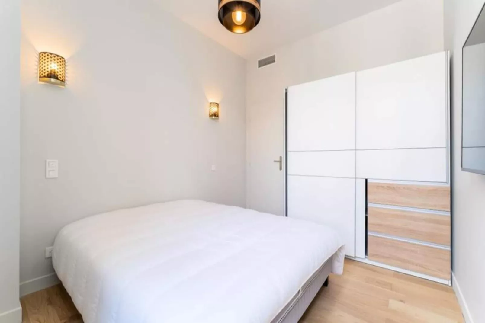 Charmant Appartement Pour 4 Au C&oelig;ur De Bordeaux-Buitenkant zomer