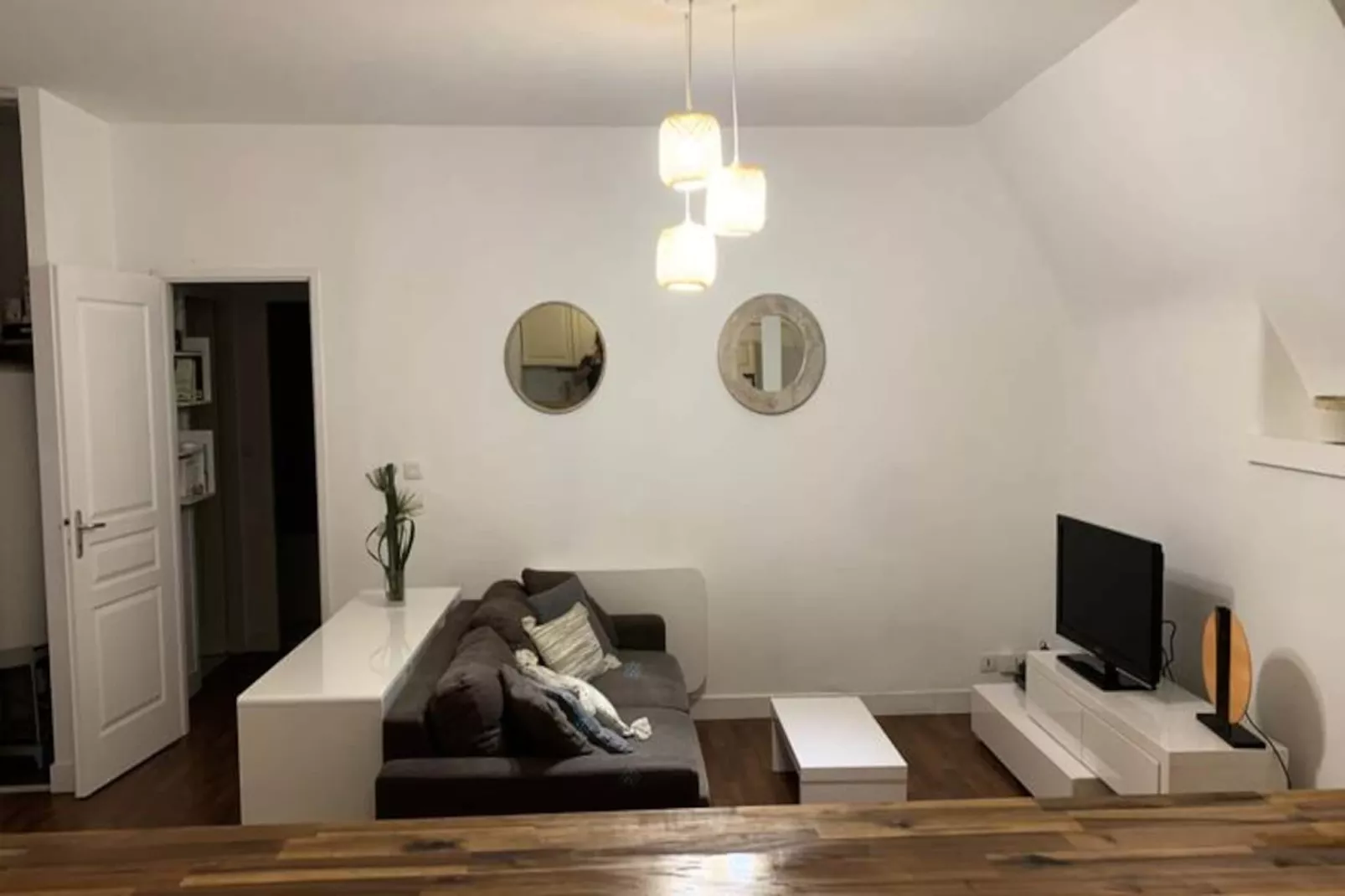 Bel Appartement Dans Un Immeuble Historique Proche Des All&eacute;es De Tourny-Image-tags.