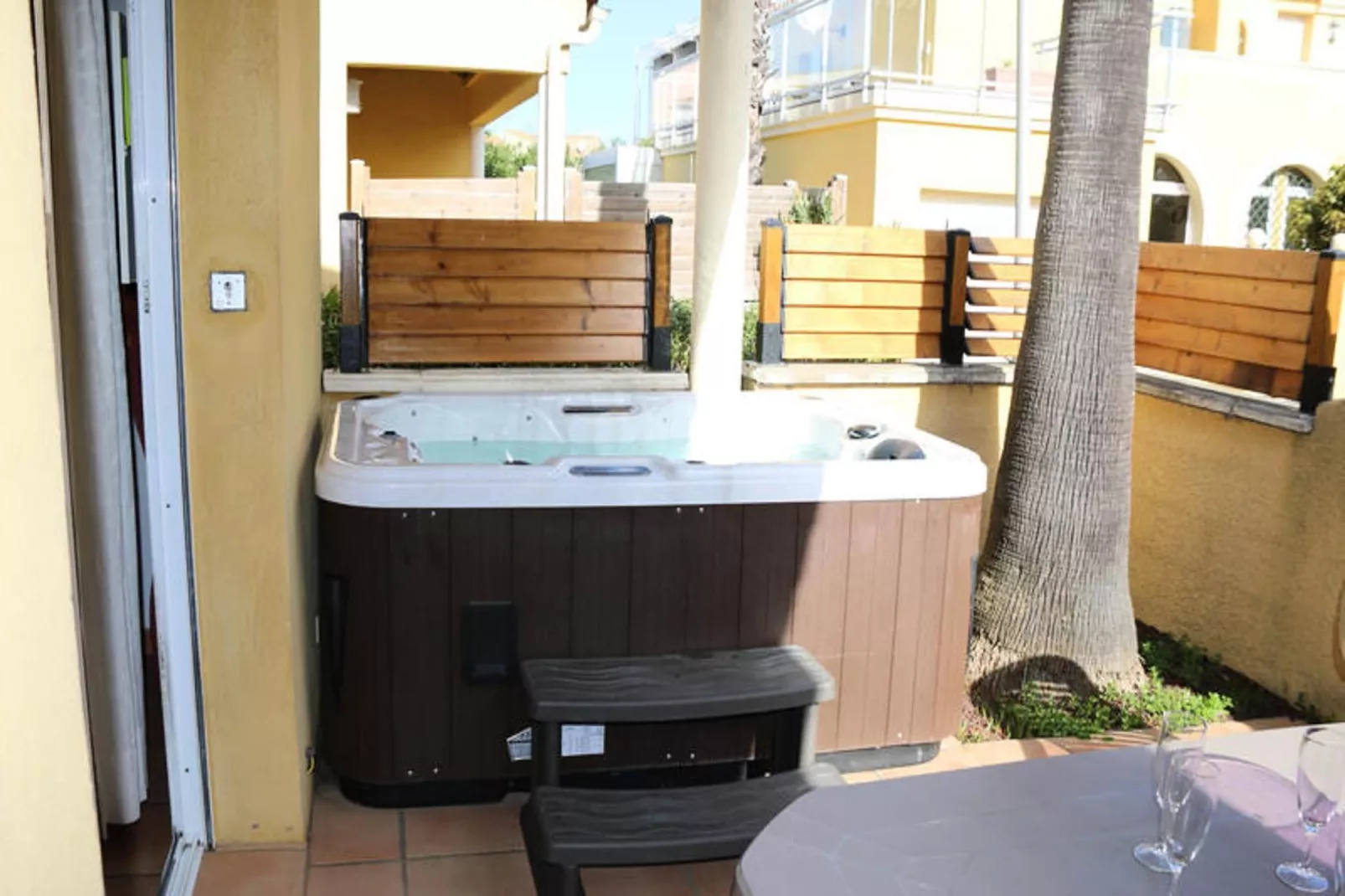 Résidence NATURISTE LA PALMERAIE-Terrasbalkon