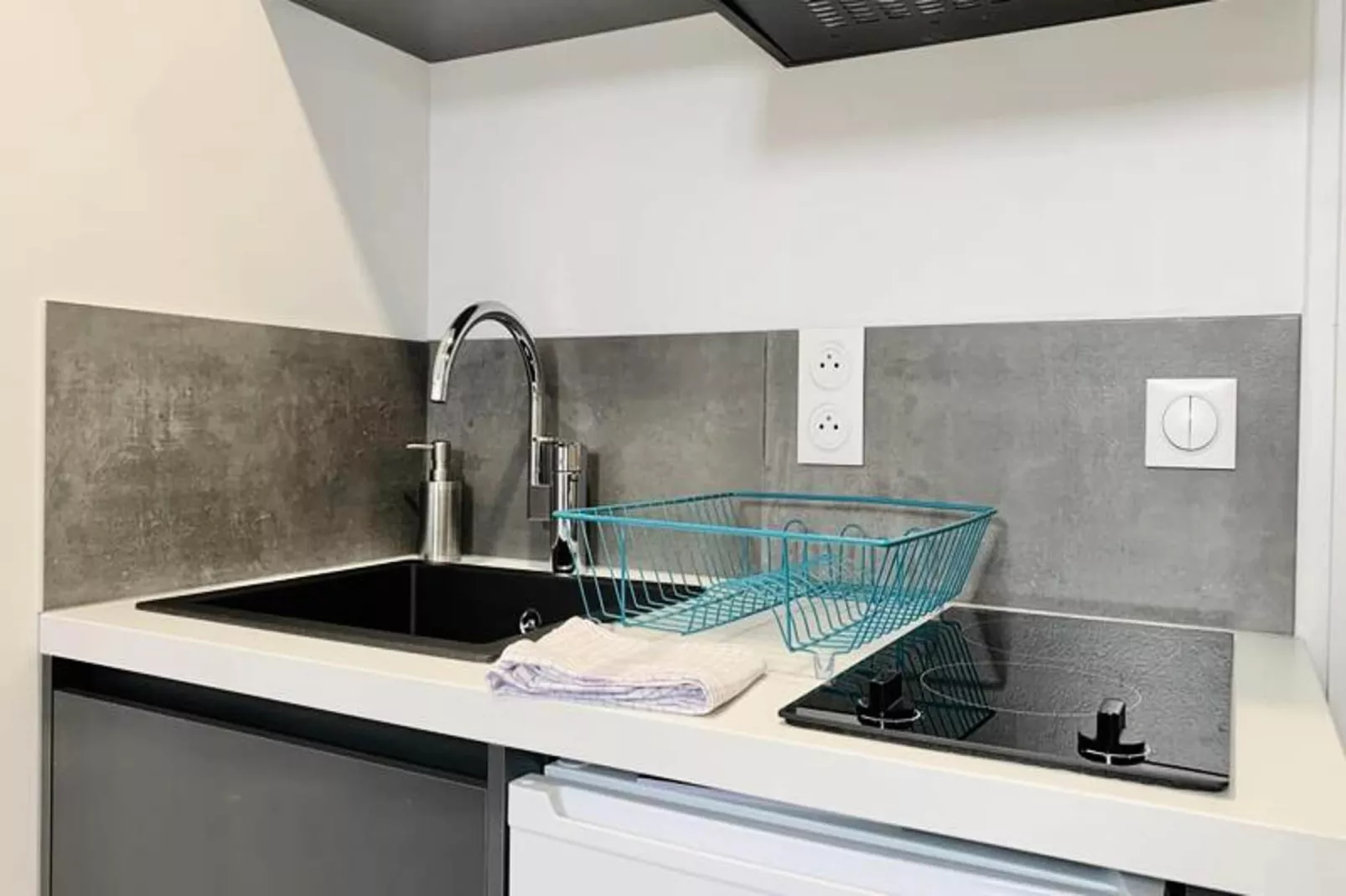 Le Nid Douillet - Studio 🌙-Keuken