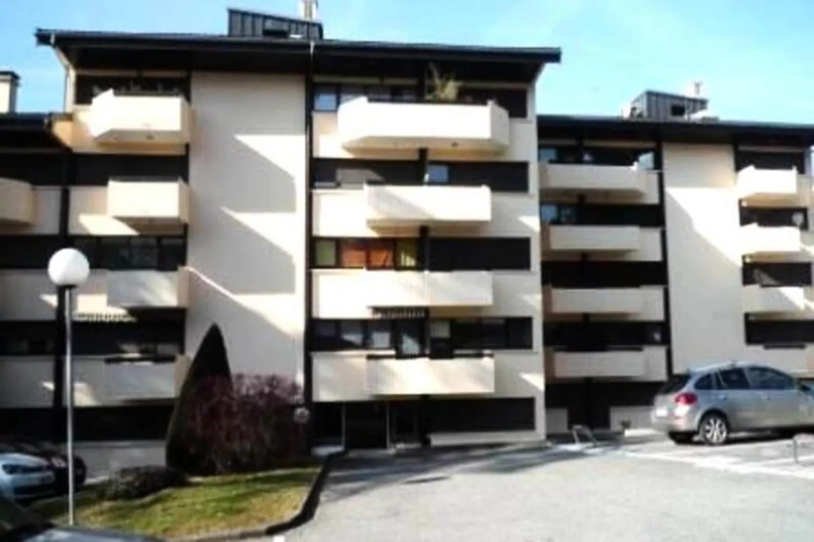 Résidence Saint Christophe-Buitenkant zomer