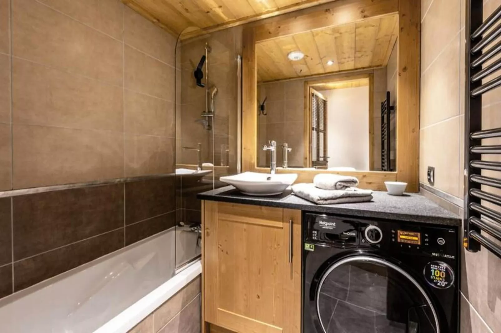 Résidence La Grange Aux Fees-Badkamer