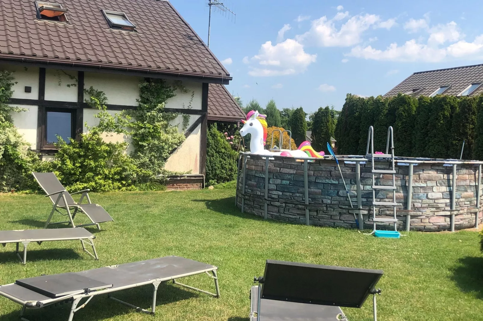 Dom wakacyjny Podamirowo-Tuinen zomer