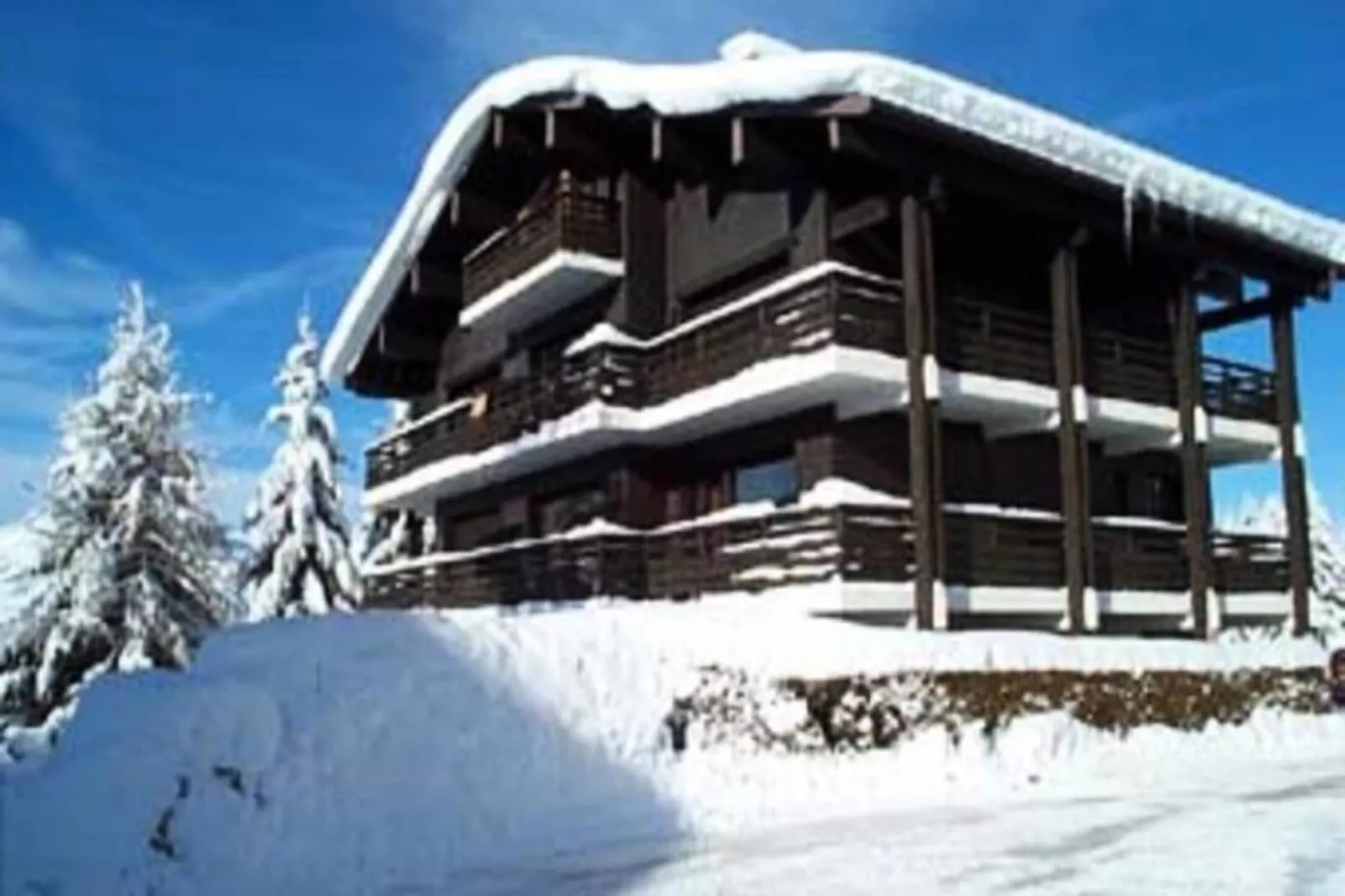 Résidence La Gelinotte-Buitenkant zomer