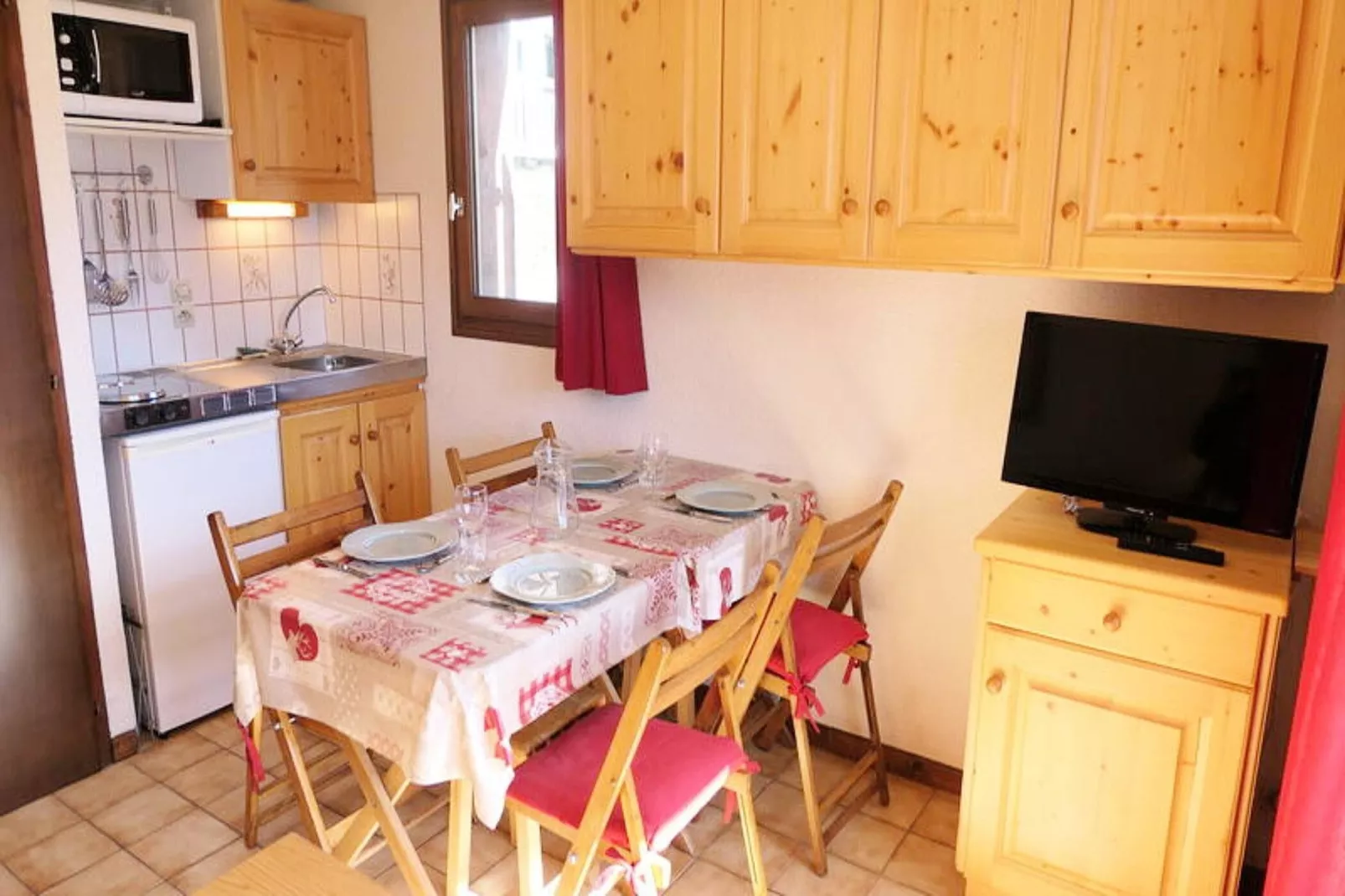 Résidence Les Aiguilles - Bat Vorassay-Eetkamer