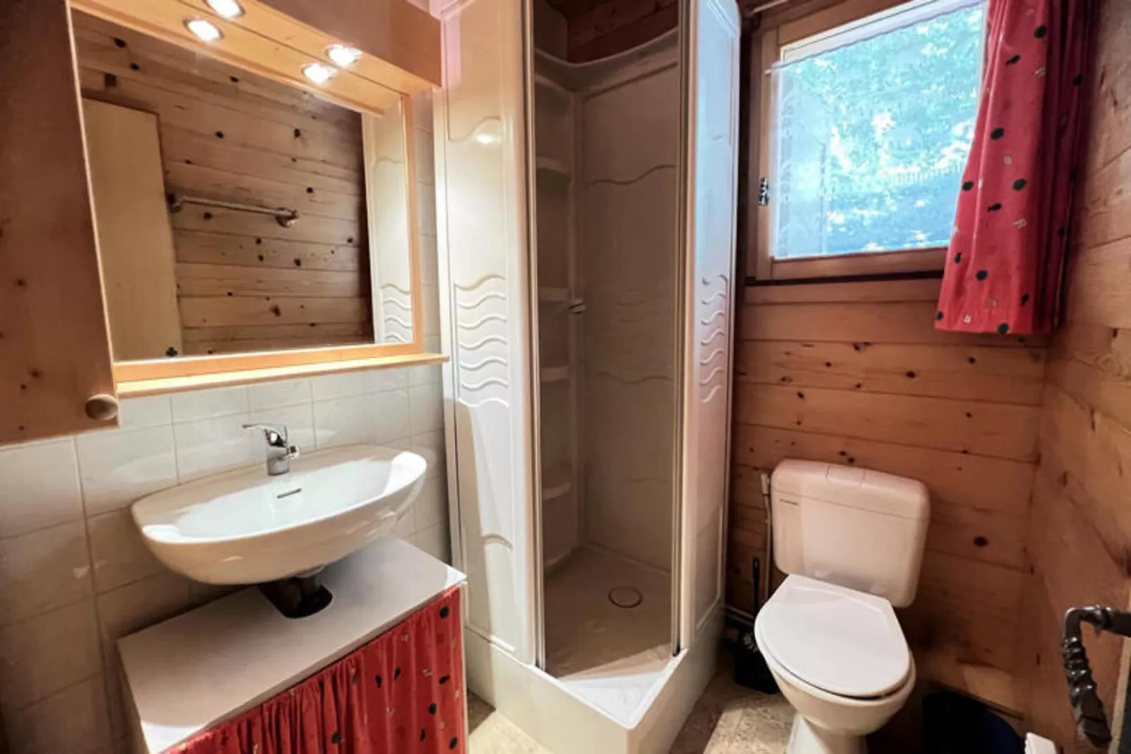 Chalets à La Clusaz-Buitenkant zomer