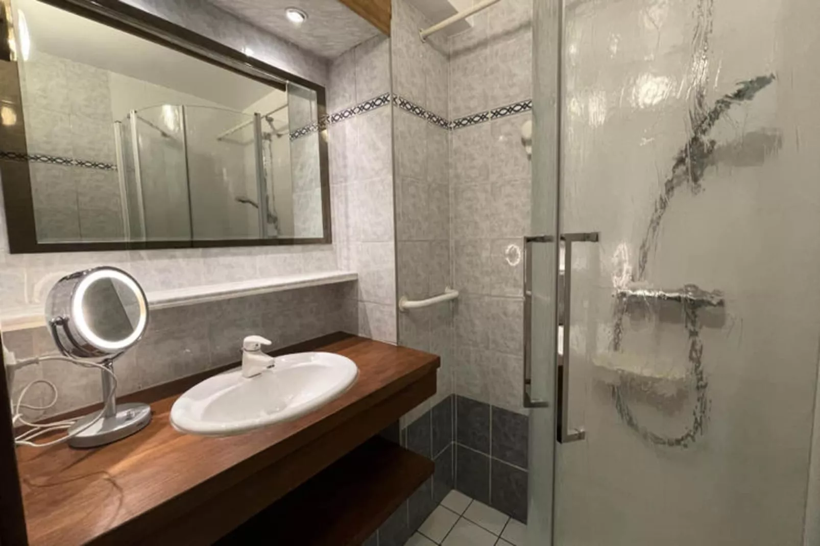 Appartements à La Clusaz-Badkamer