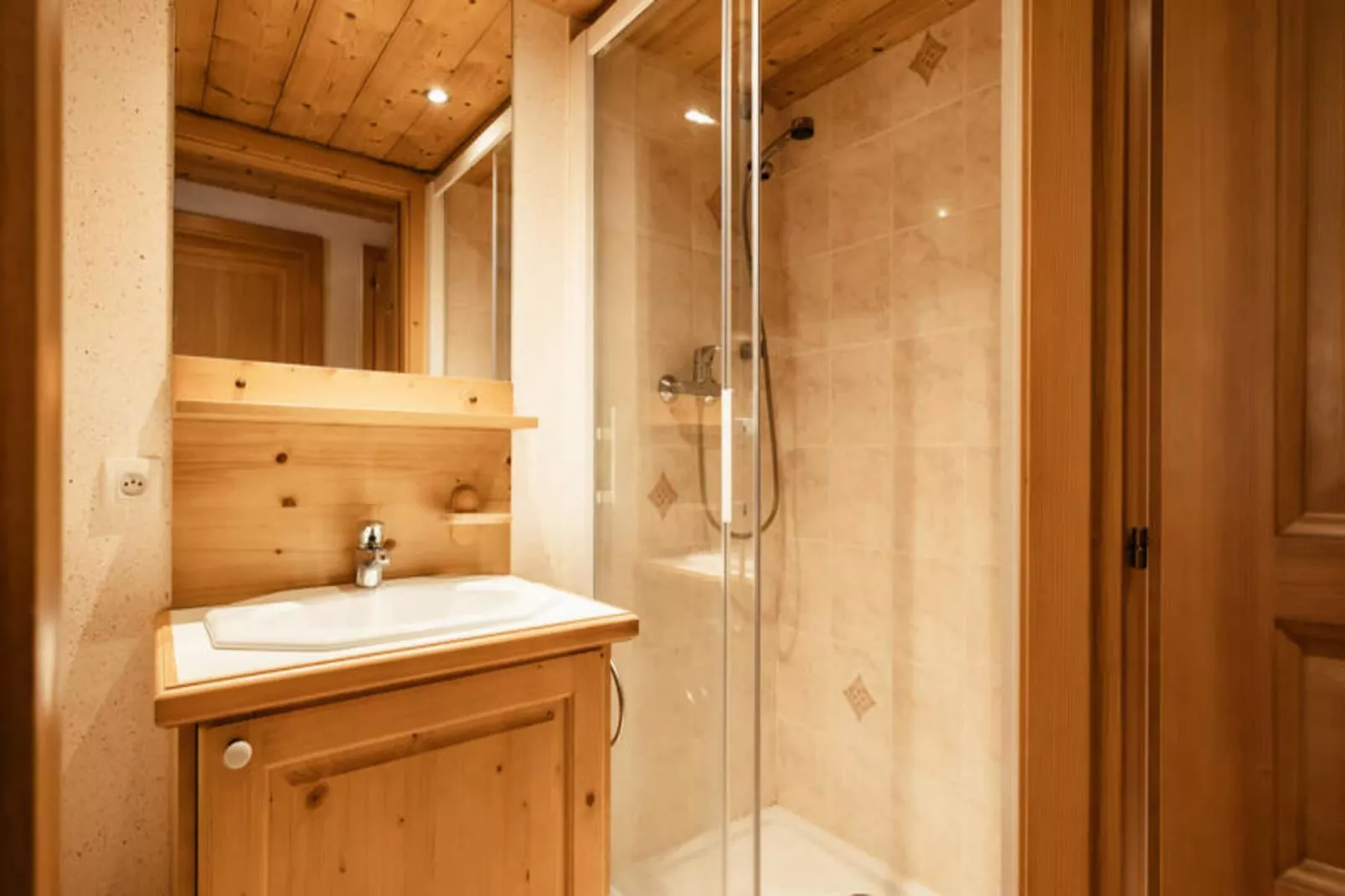 Résidence Florentins D-Buitenkant zomer