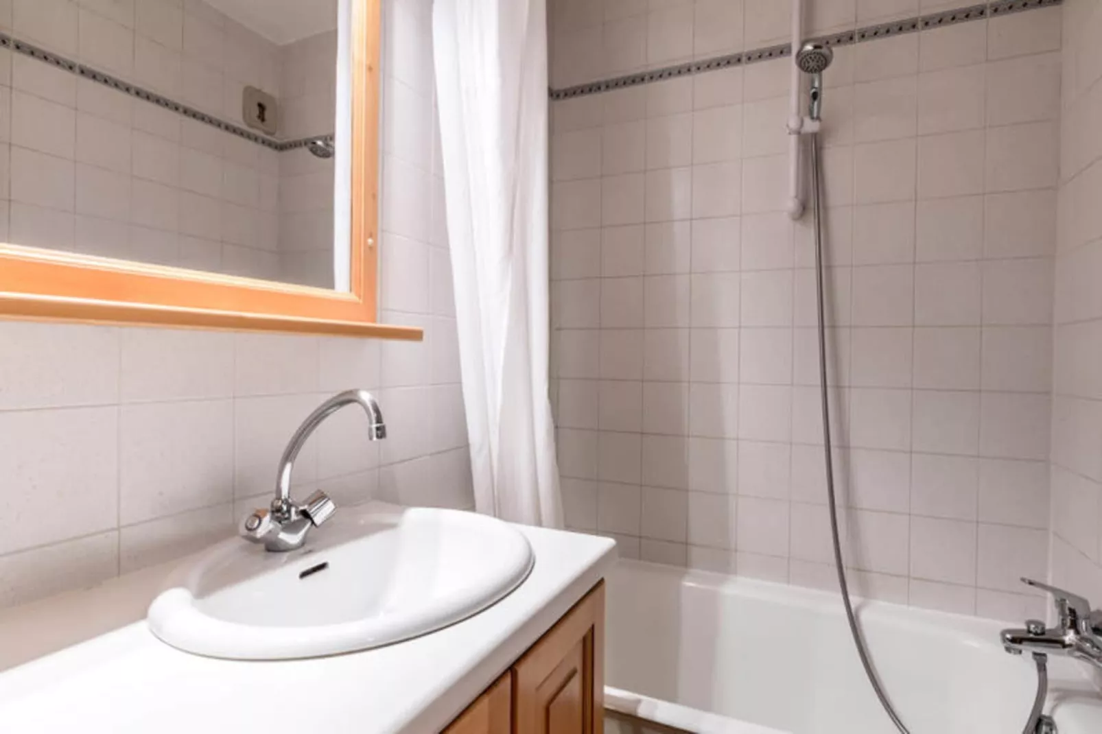 Résidence Domanial A-Buitenkant zomer