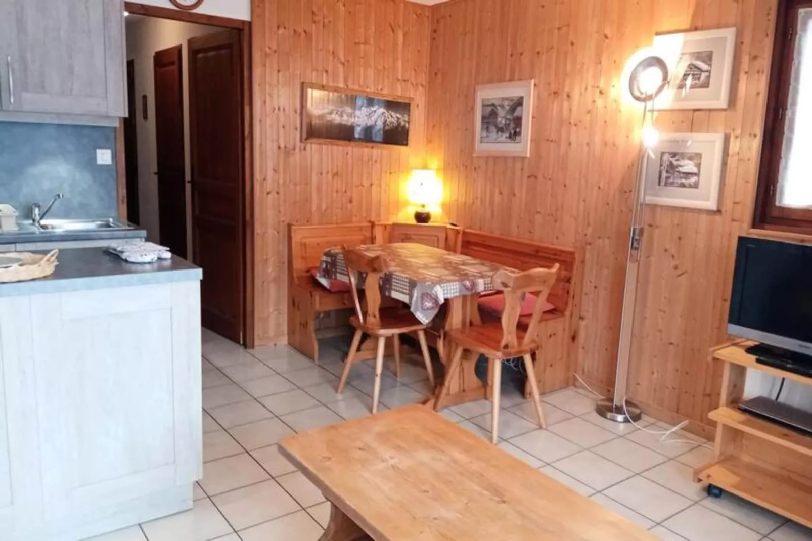 Chalets De Barbessine-Eetkamer