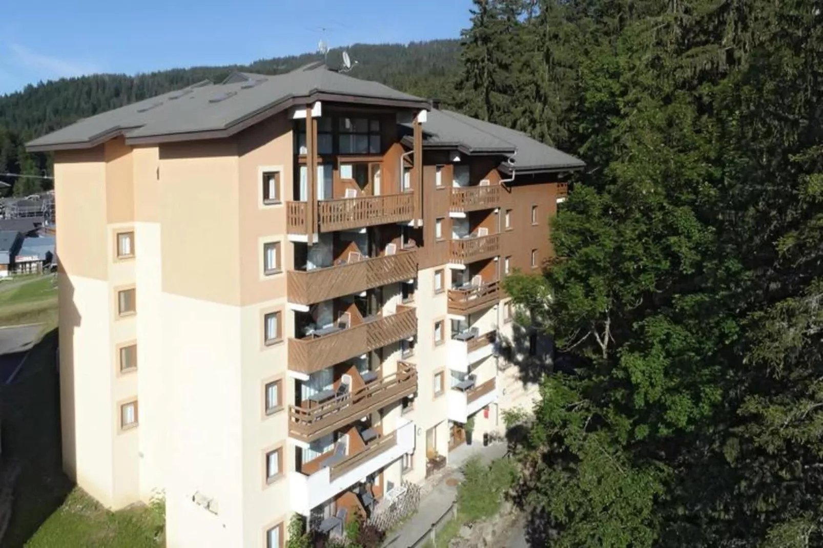 Résidence Odalys Le Buet**-Zwembad