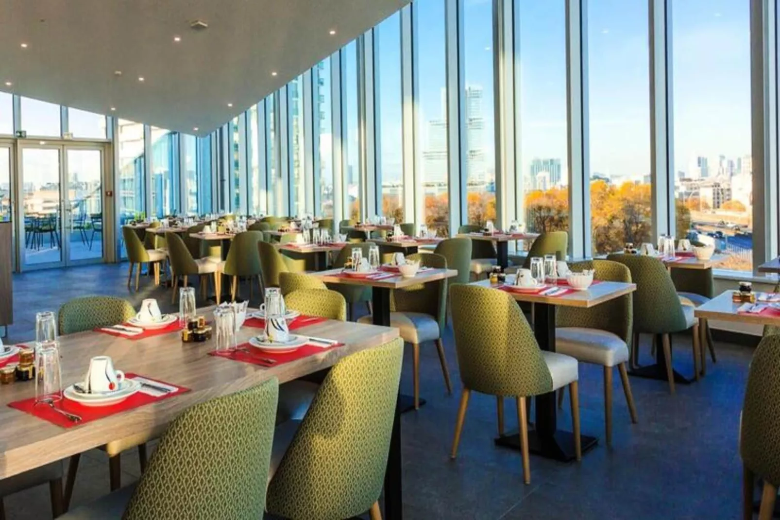 Appart'hôtel Odalys Paris XVII-Buitenkant zomer