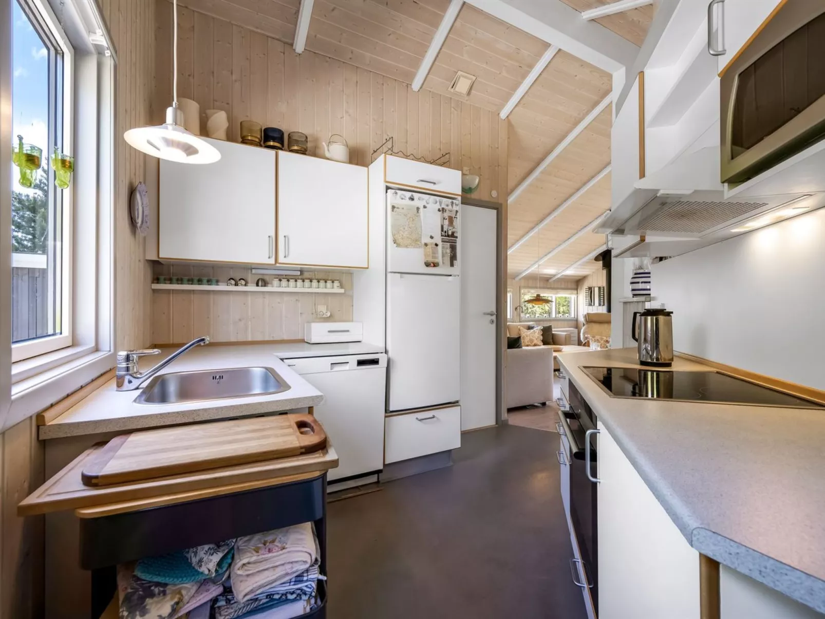 "Elba" - 275m to the fjord-Binnen