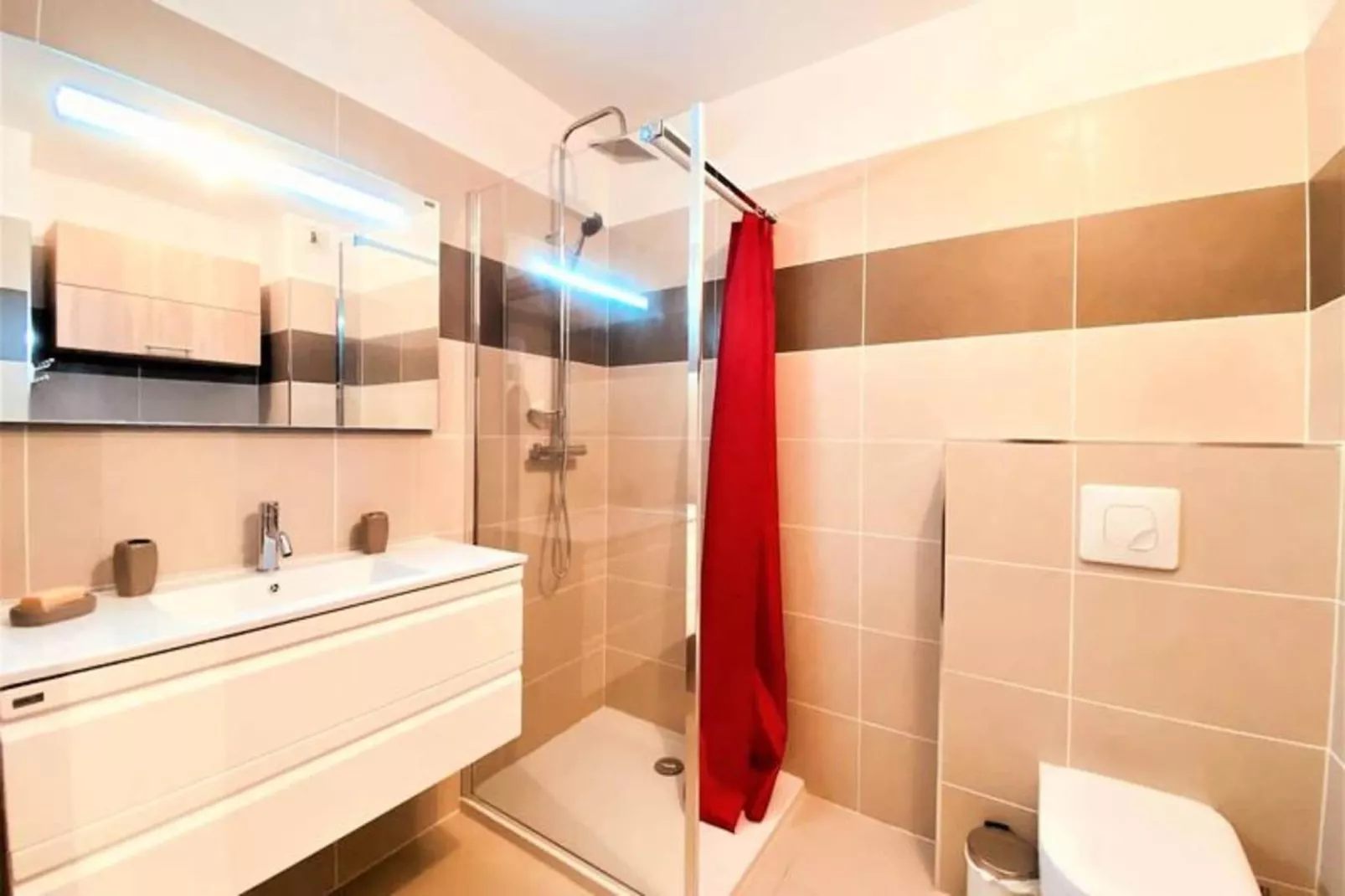 Résidence Porto Piano-Badkamer