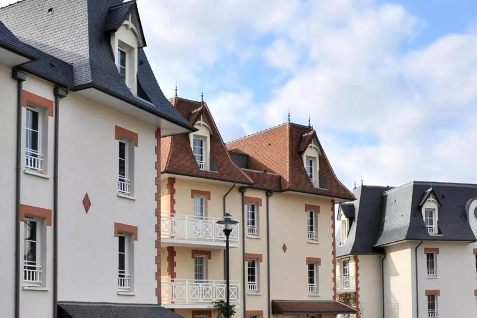 Résidence Les Villas du Spa****-Tuinen zomer