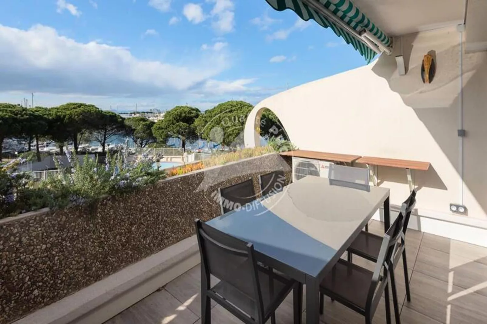 Résidence "le Quai Aux Fleurs"-Terrasbalkon