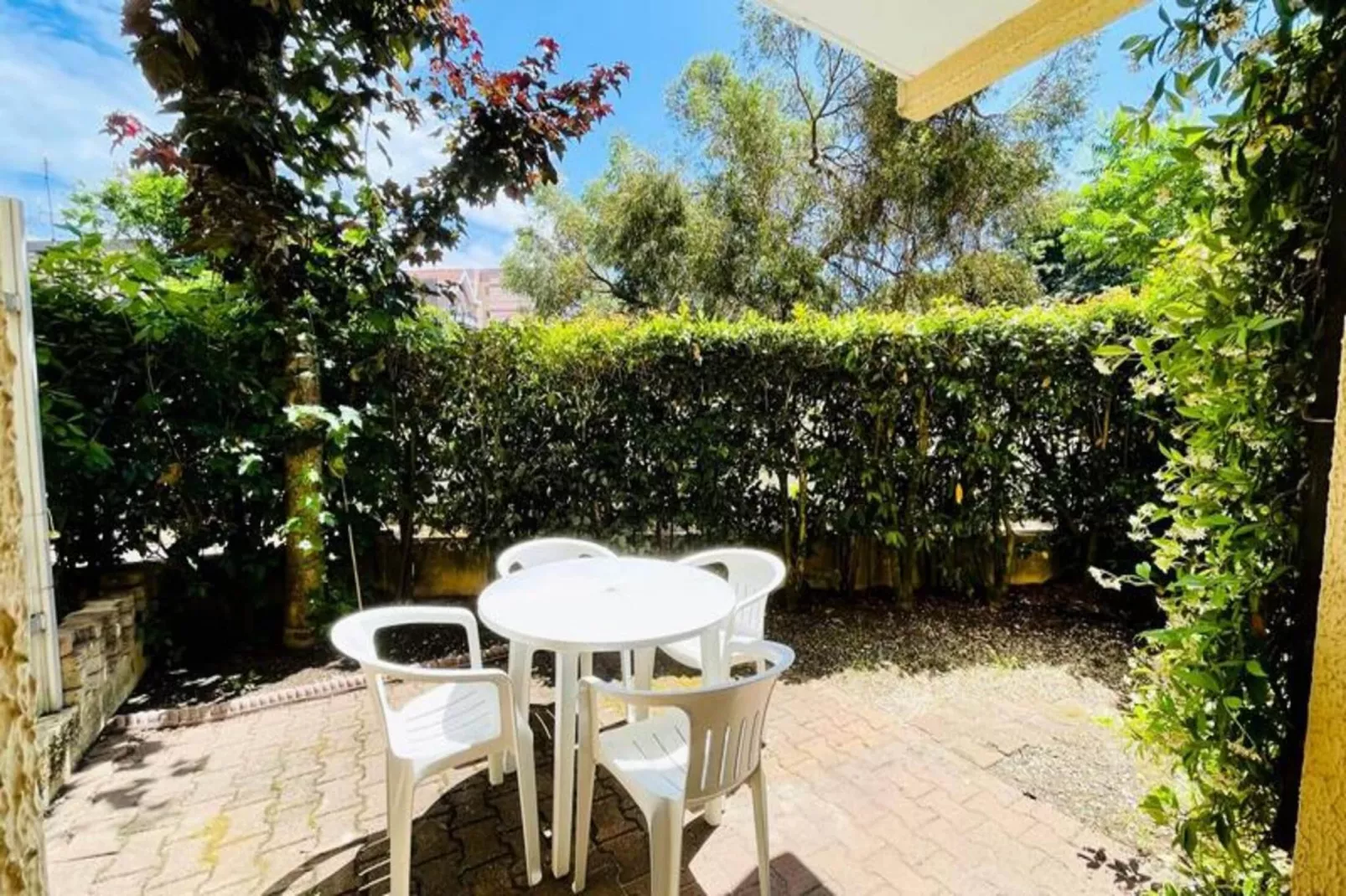 Résidence La Croisette-Buitenkant zomer