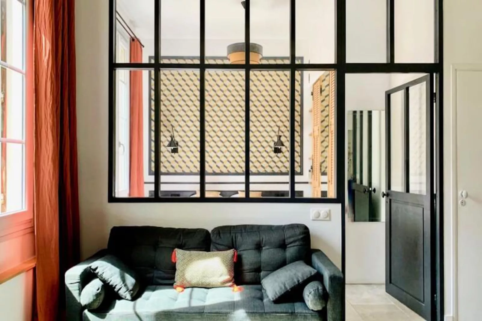 Home Chic Home - Les Suites De La Com&eacute;die - Suite2-Image-tags.