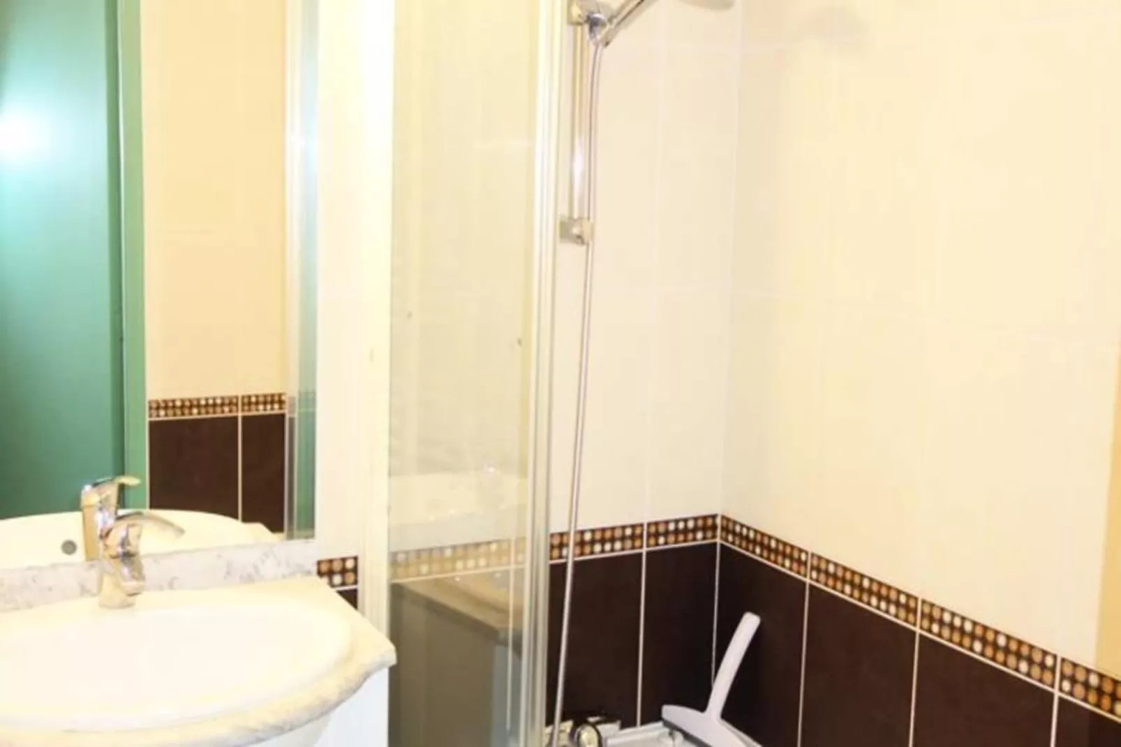 Résidence Balcons D'huez - Badkamer