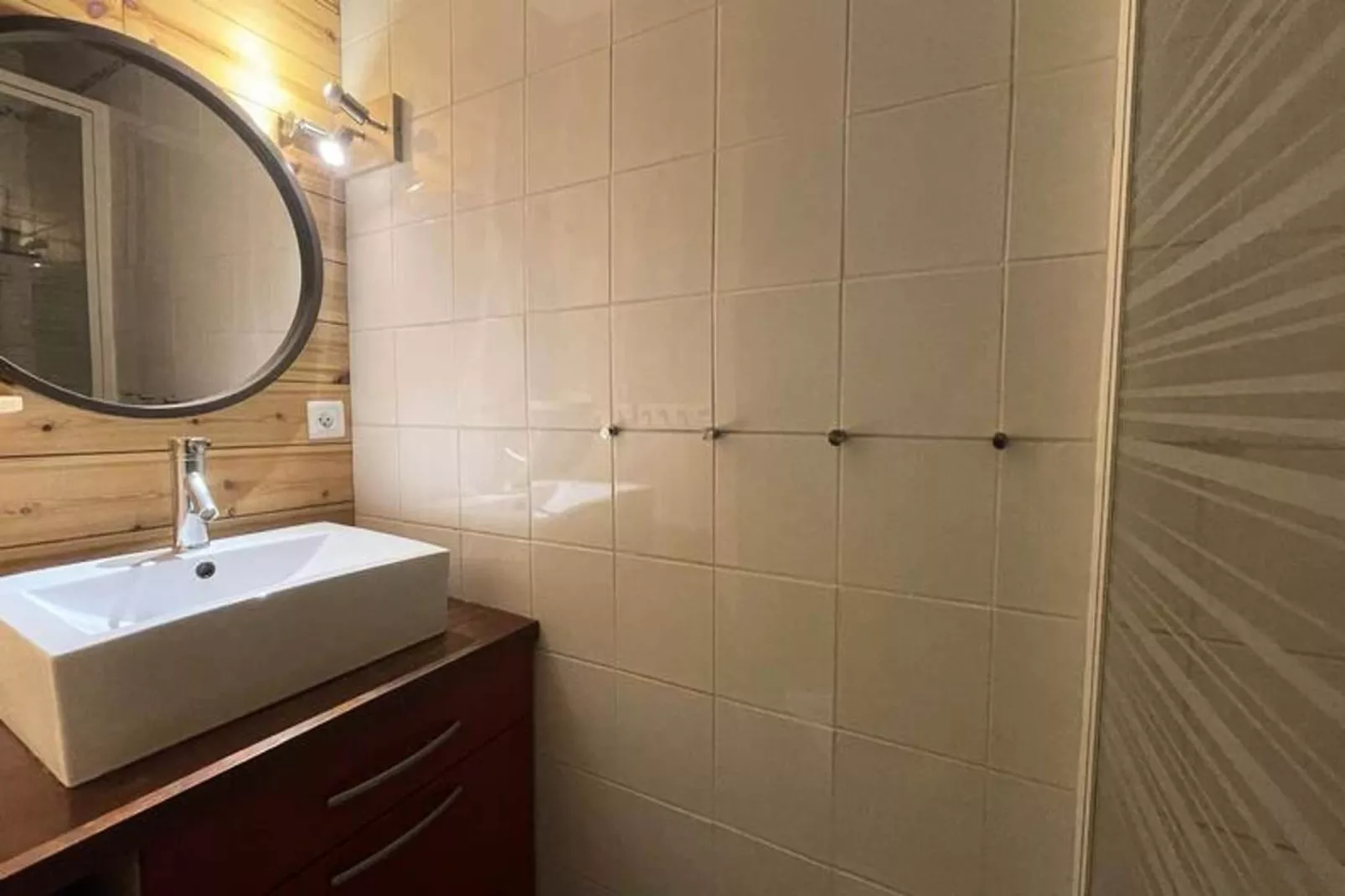 Résidence Rochail-Badkamer