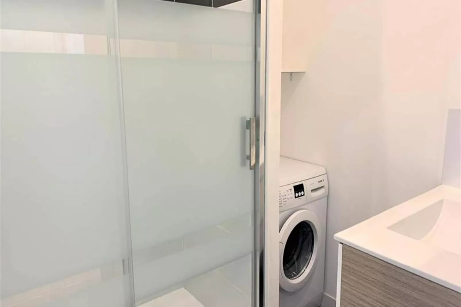 Résidence Goulvars-Badkamer