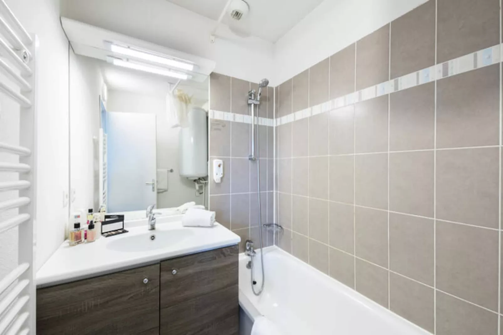 Résidence Garden & City Clermont-Ferrand Gerzat***-Image-tags.