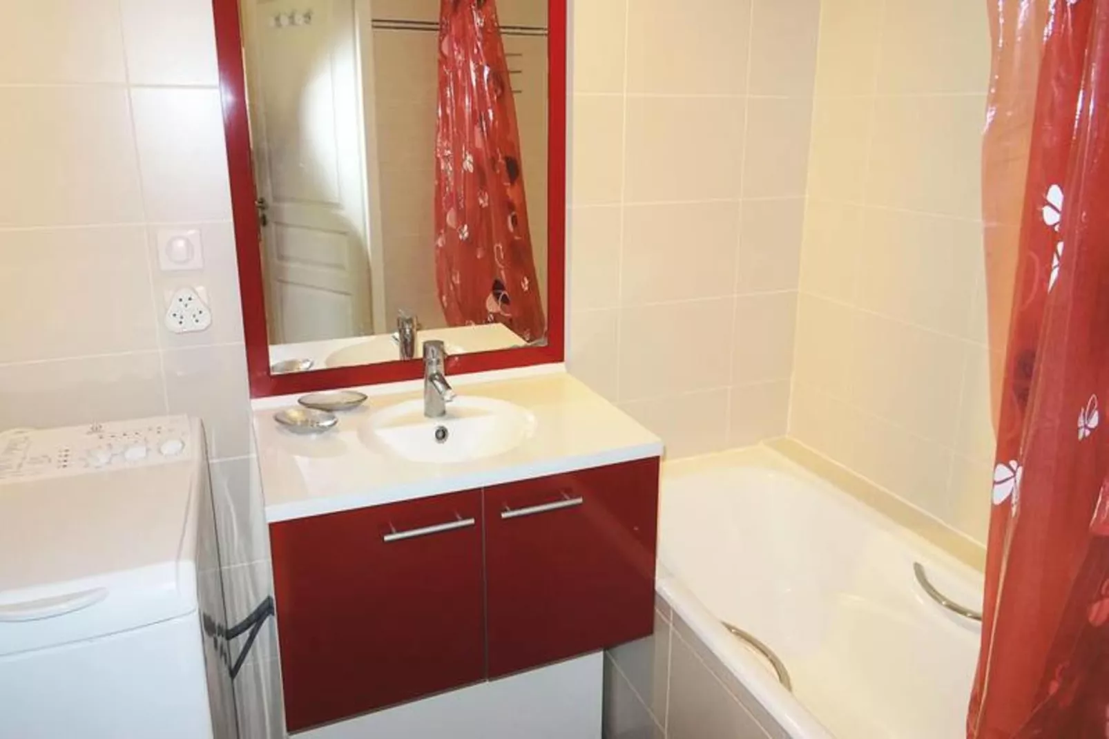 Residence Les Aiguieres-Badkamer