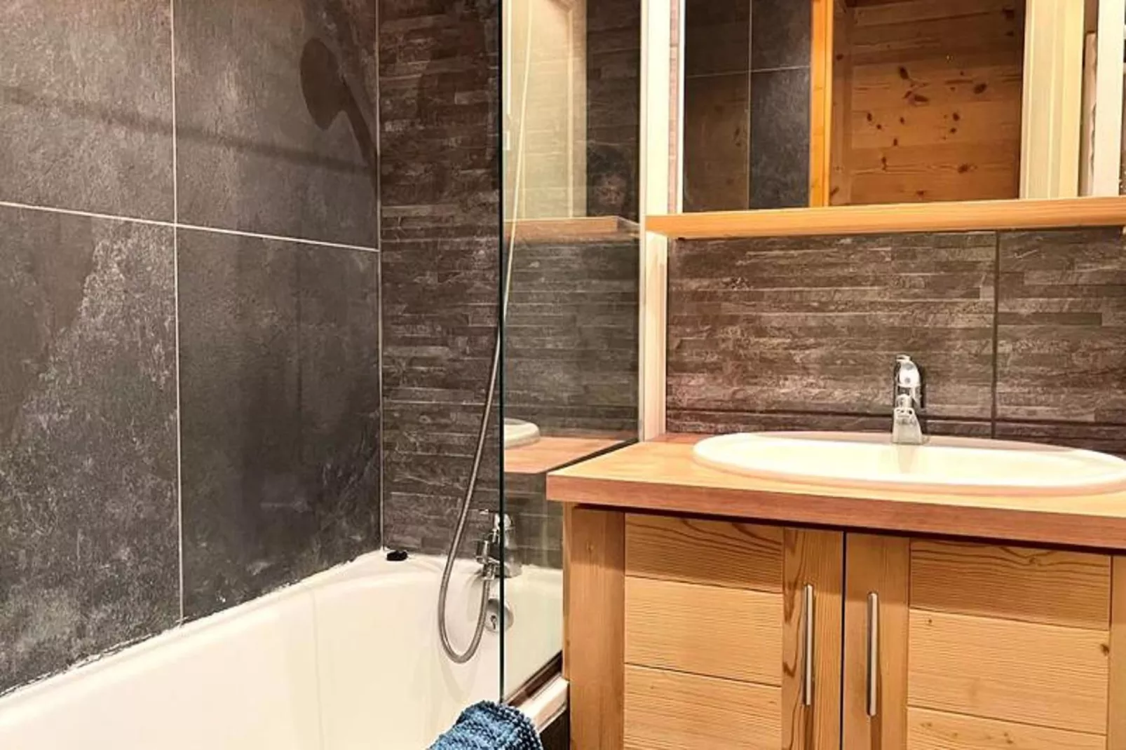 Résidence Athamante - Badkamer